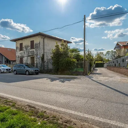 شقة Ai Gelsomini - Lovely Flat With Terrace And Parking!