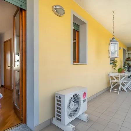 شقة Ai Gelsomini - Lovely Flat With Terrace And Parking!