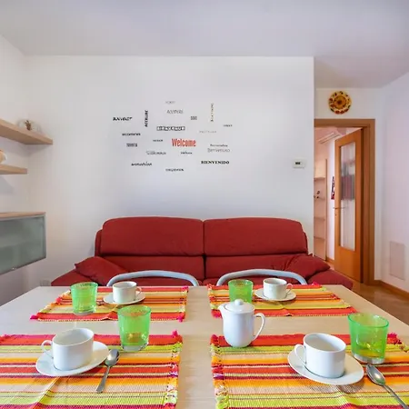 Ai Gelsomini - Lovely Flat With Terrace And Parking! شقة *